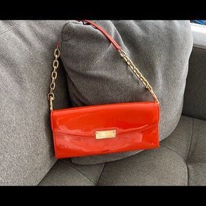 Jimmy Choo Riane Raspberry Patent Clutch Purse Bag red orange ❤️